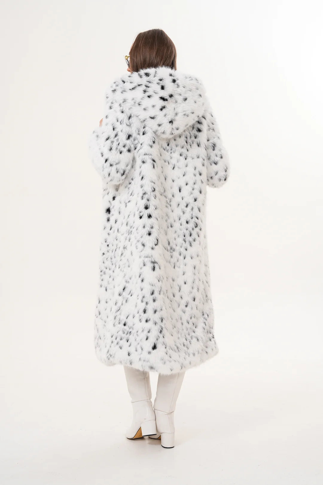 Full-Length Hooded Faux Fur Coat – White Leopard Print