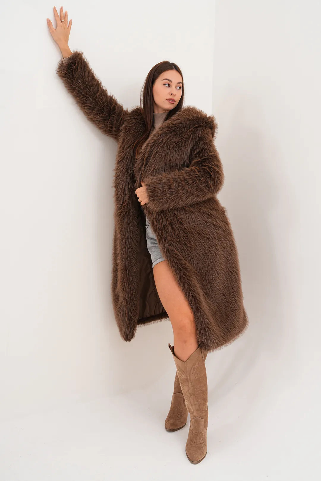 Hooded Faux Fur Coat – Brown