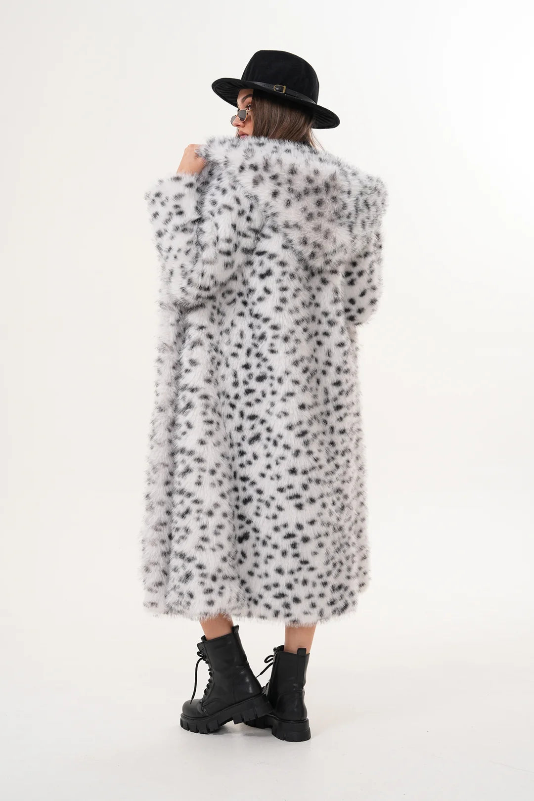 Hooded Faux Fur Coat – Off-White with Black Spots