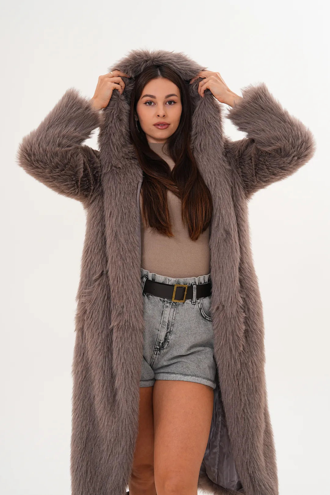 Full-Length Hooded Faux Fur Coat – Vizon | Warm, Soft & Modern Winter Coat
