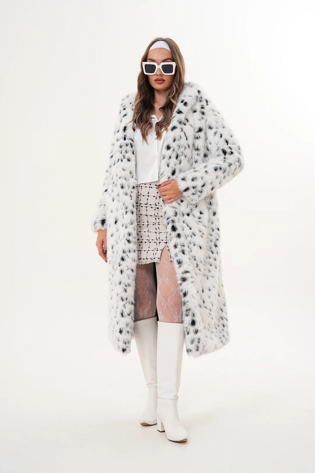 Full-Length Hooded Faux Fur Coat – White Leopard Print